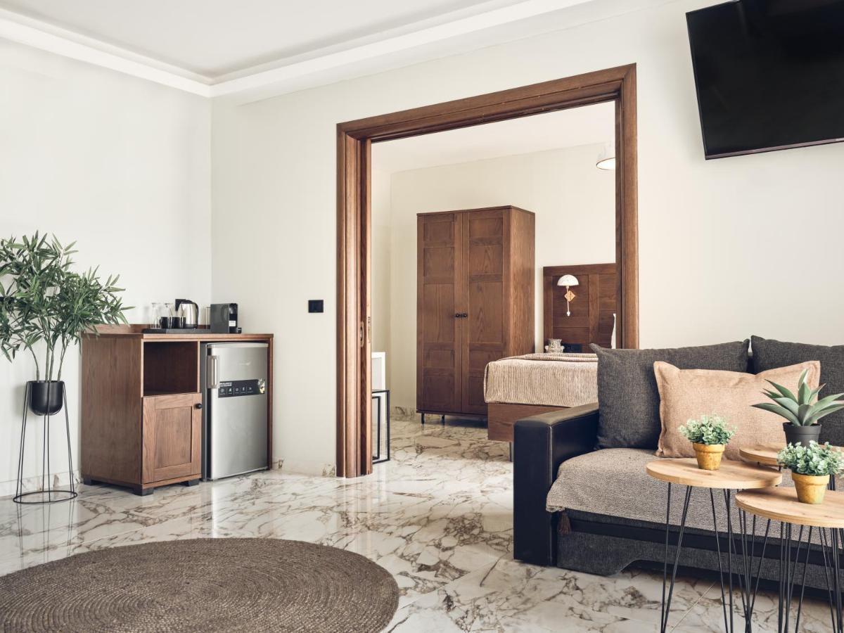 Letsos Hotel اليكاناس المظهر الخارجي الصورة