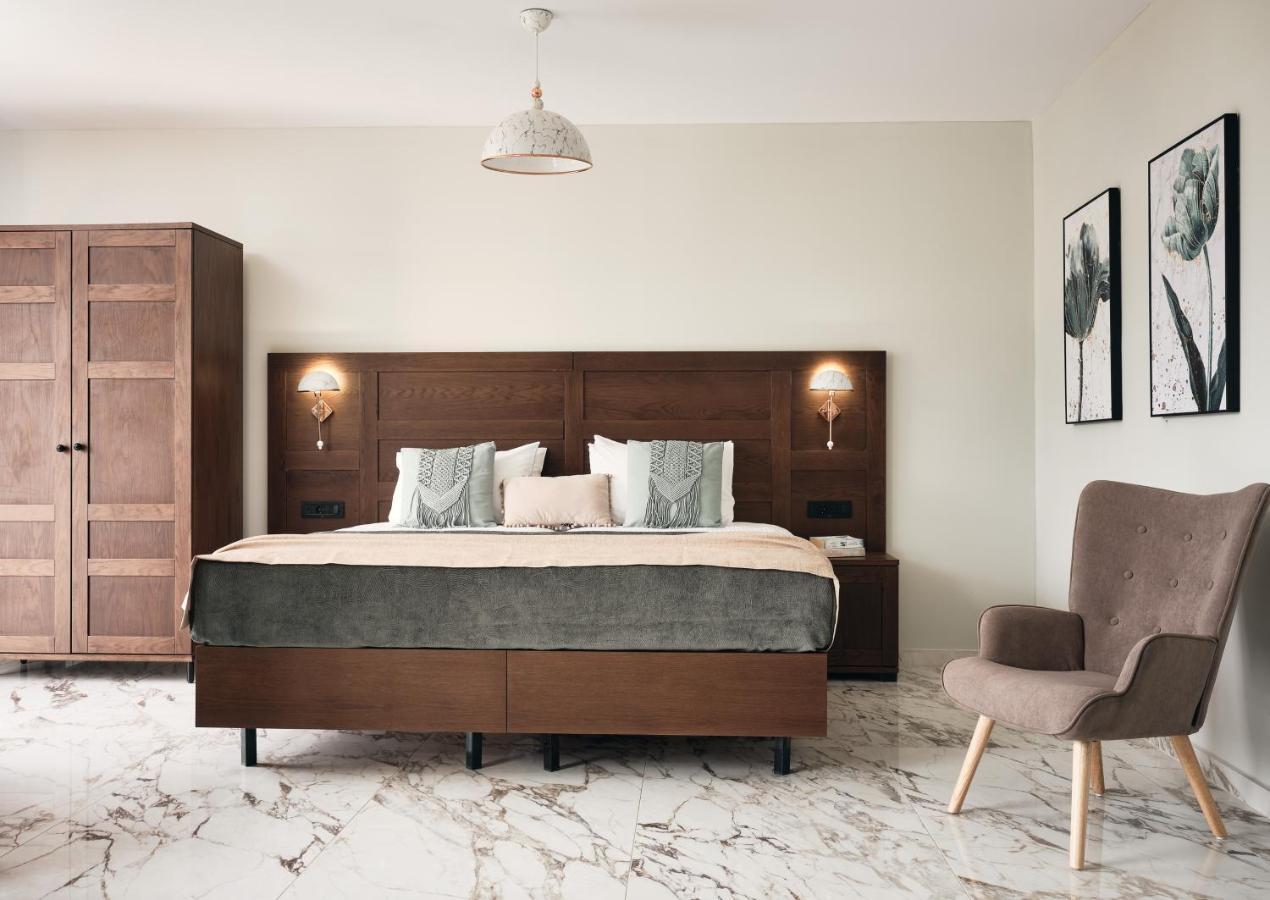 Letsos Hotel اليكاناس المظهر الخارجي الصورة