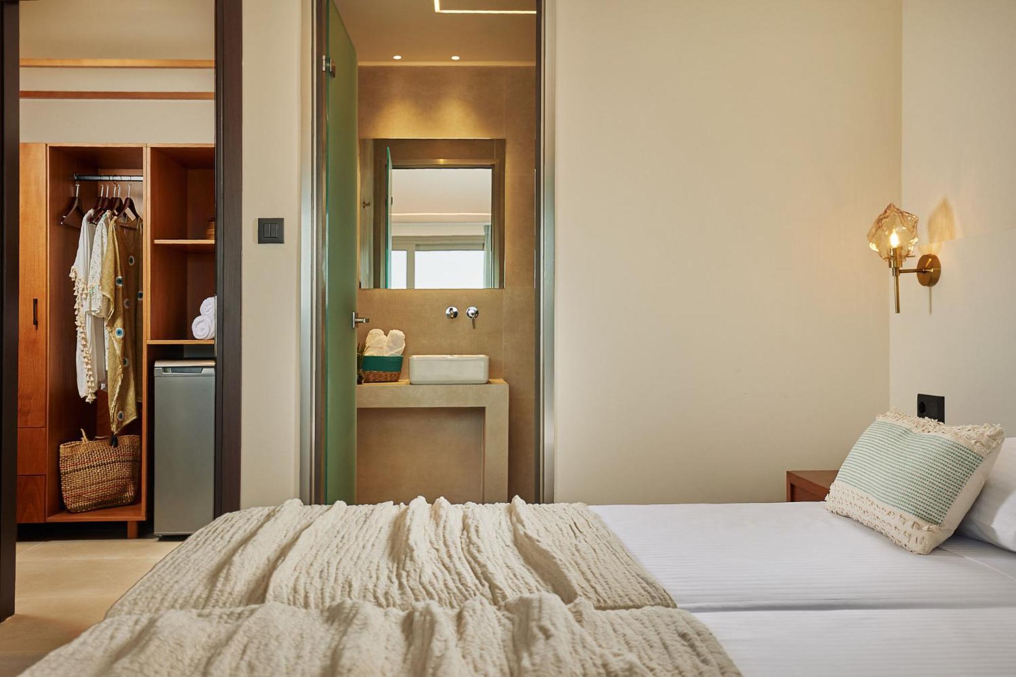Letsos Hotel اليكاناس المظهر الخارجي الصورة